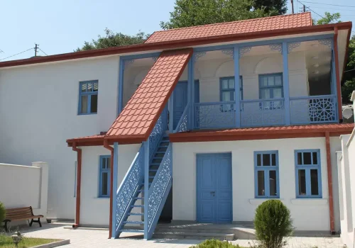 N. NARİMANOVUN EV-MUZEYİ (TBİLİSİ, GÜRCÜSTAN)